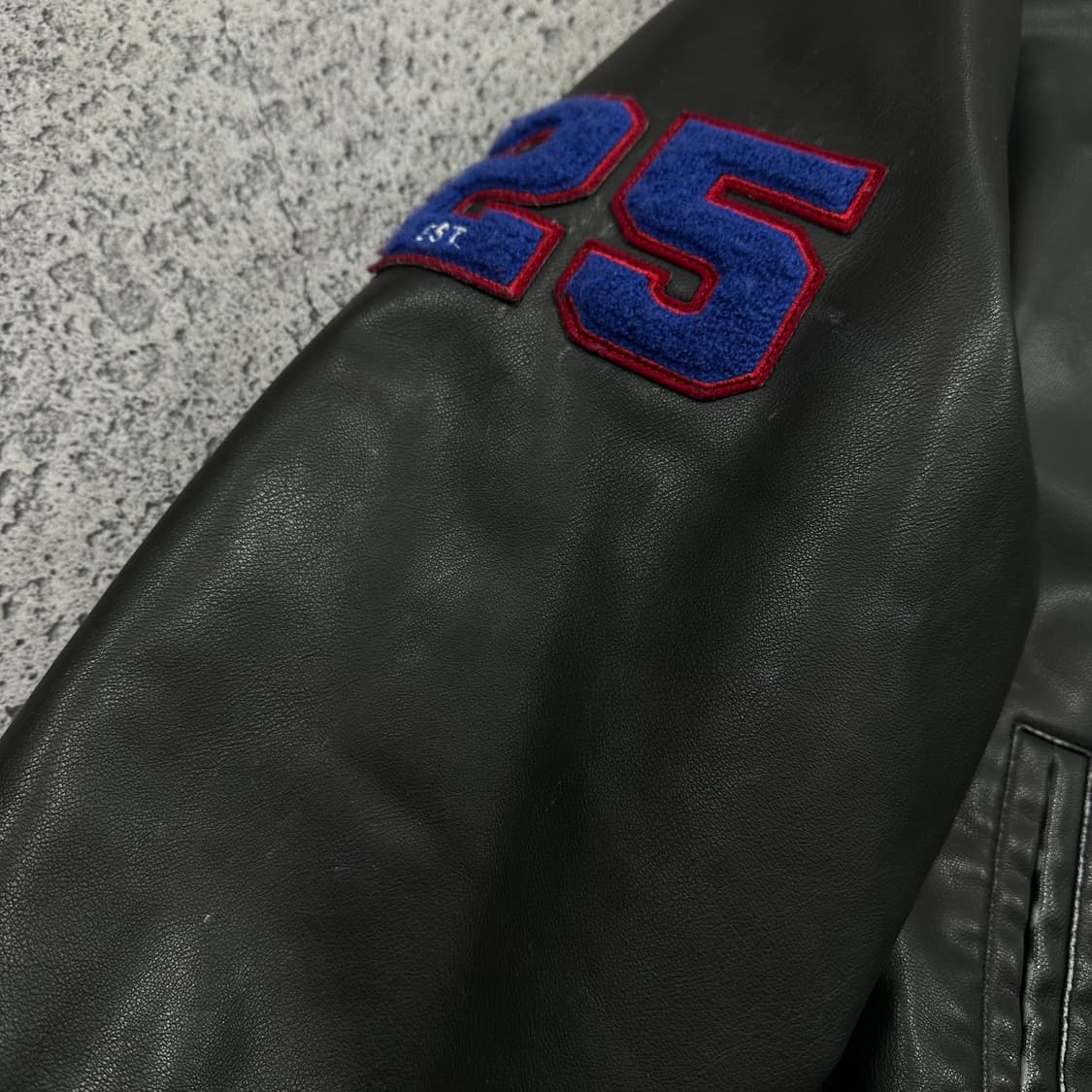 ✨ (바배) 자라 x NFL 레더 가죽 봄버 바시티 자켓  상품이미지7