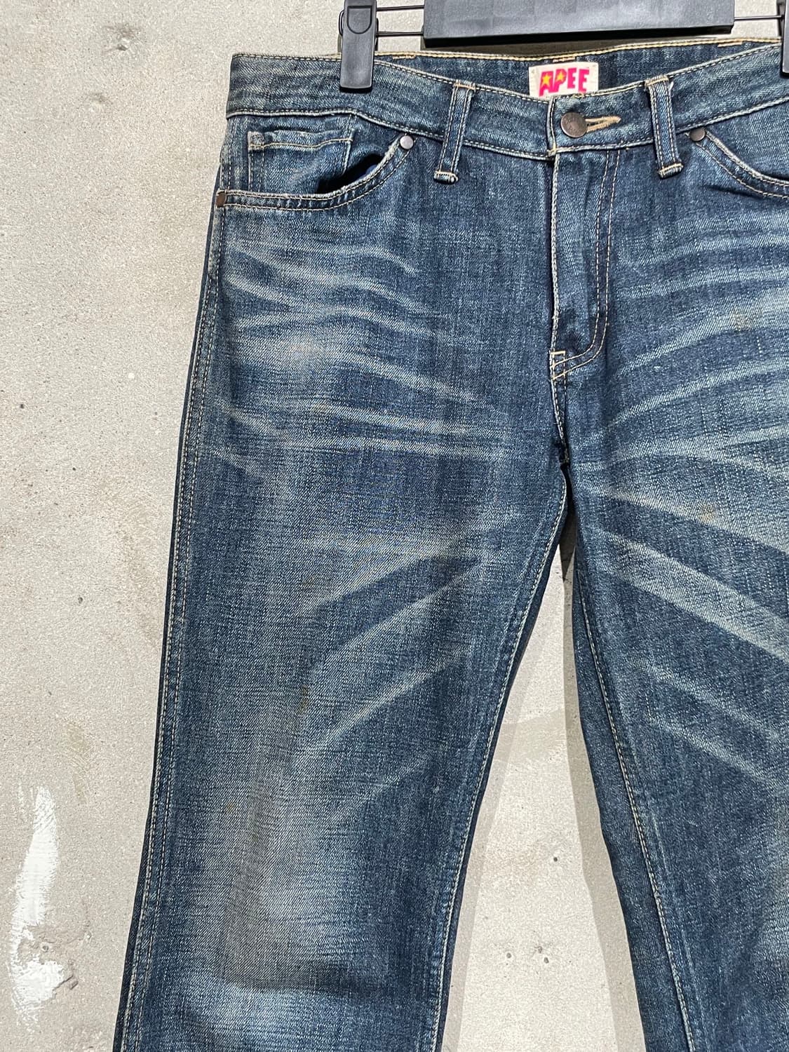 에이프 진청 지퍼플라이 캣 워싱 데님 팬츠 상품이미지2