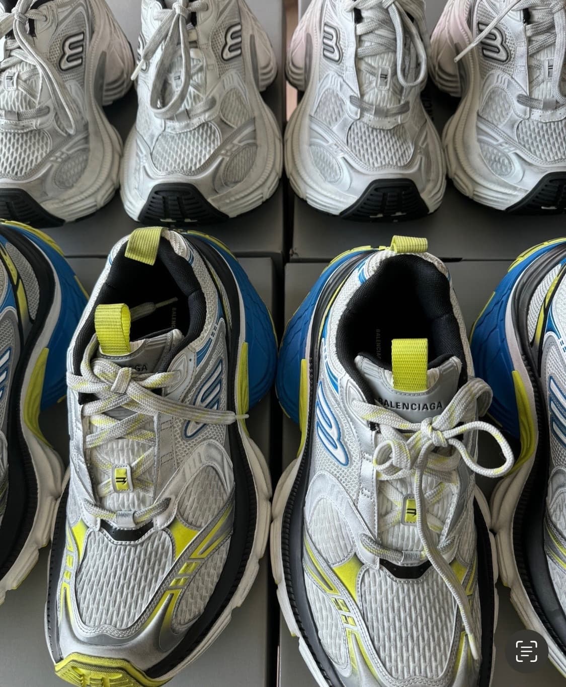 발렌시아가 10XL 화이트 그레이실버,멀티 43사이즈 상품이미지1