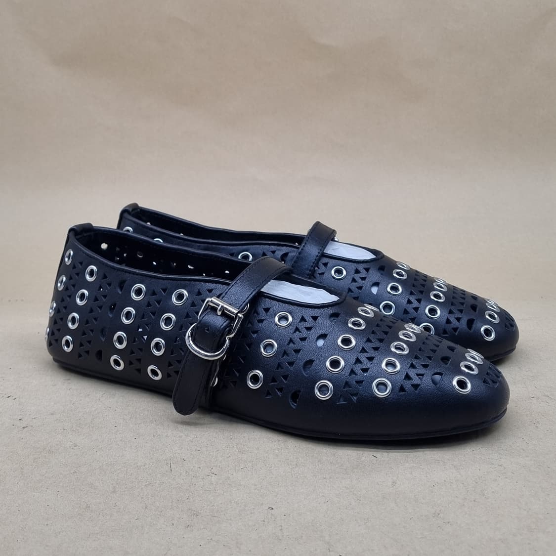 알라이오 발레리나 펀칭 플랫 슈즈38  240 상품이미지1