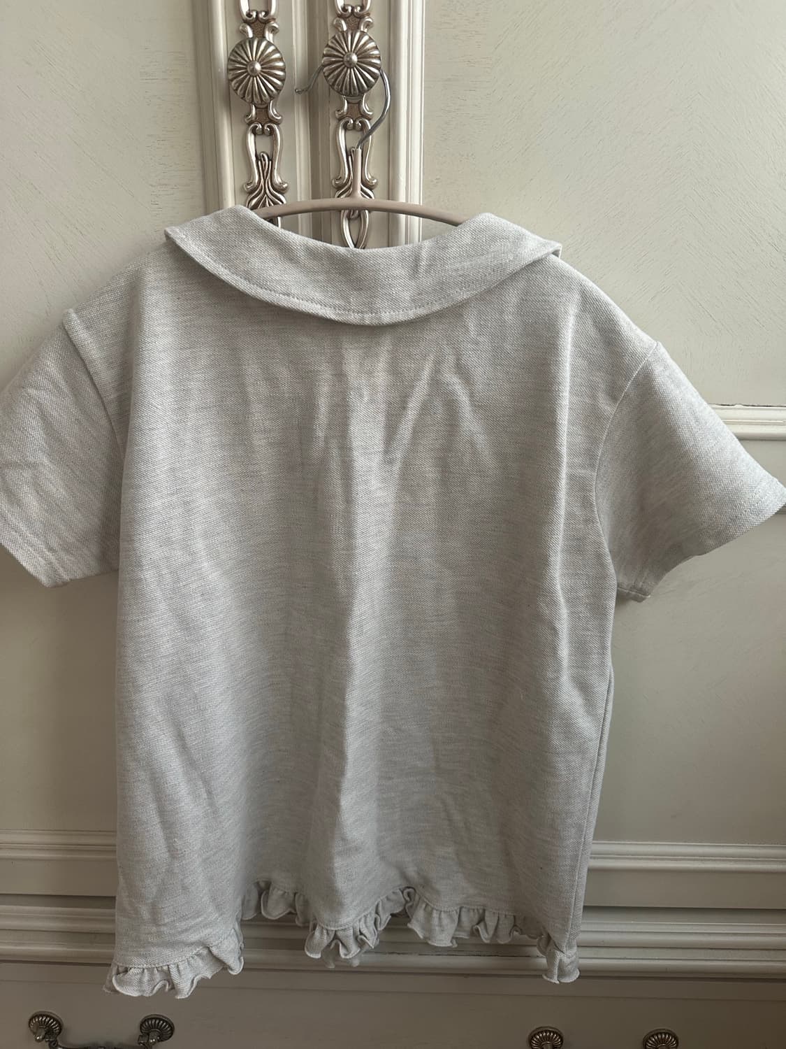 프릴 카라 반팔 티셔츠 오트밀  상품이미지4