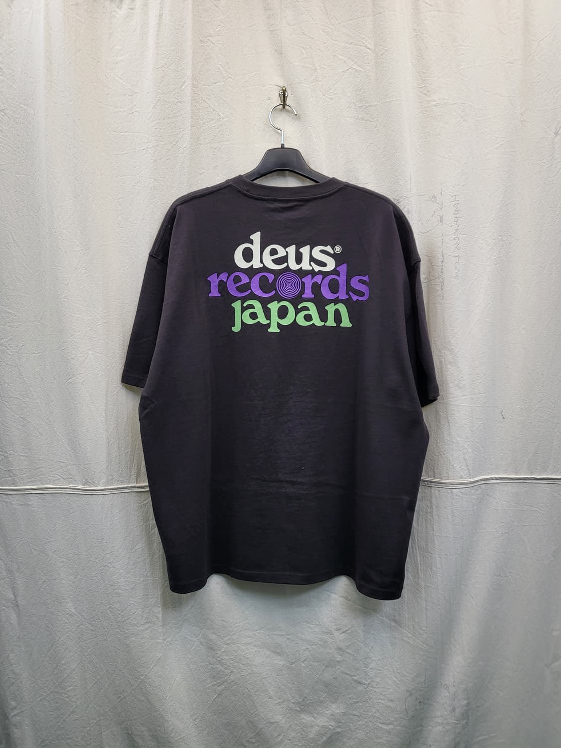 데우스 엑스 마키나 블랙 반팔 티셔츠 상품이미지2