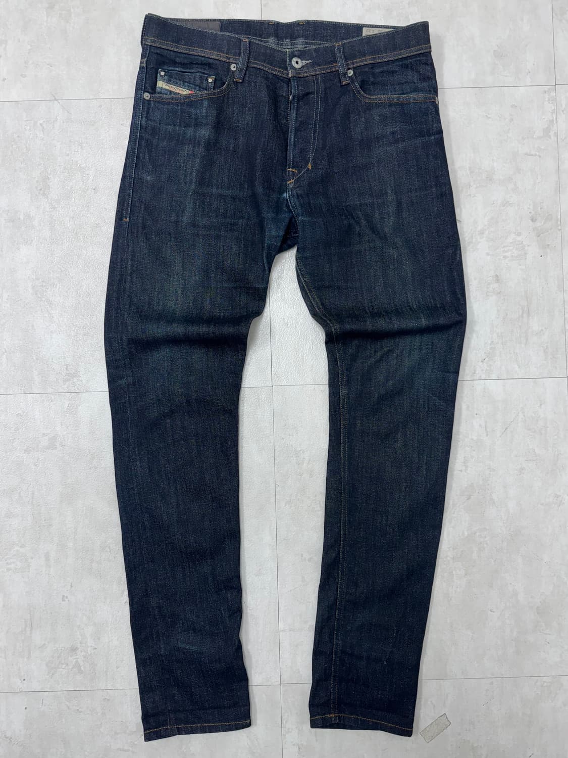 •디젤 TEPPHAR 슬림 캐롯 데님 팬츠 진청 상품이미지1