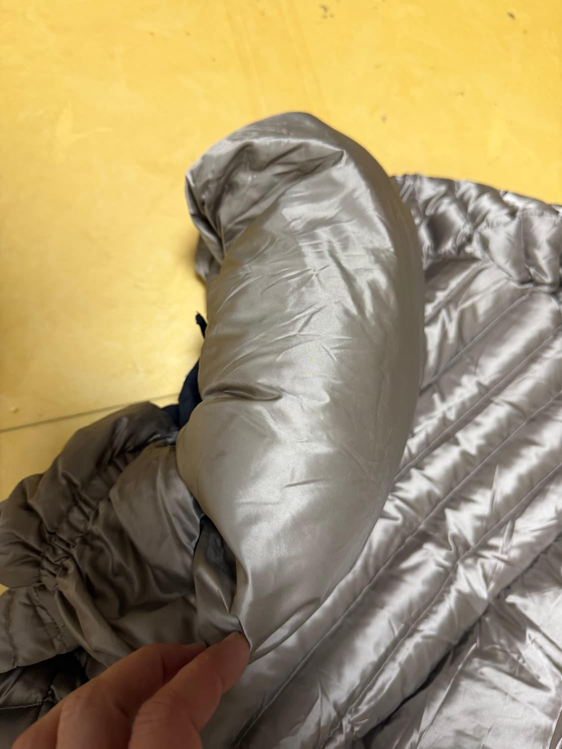 Moncler 몽클레어 여성 12y 패딩 매장판 정품 상품이미지10