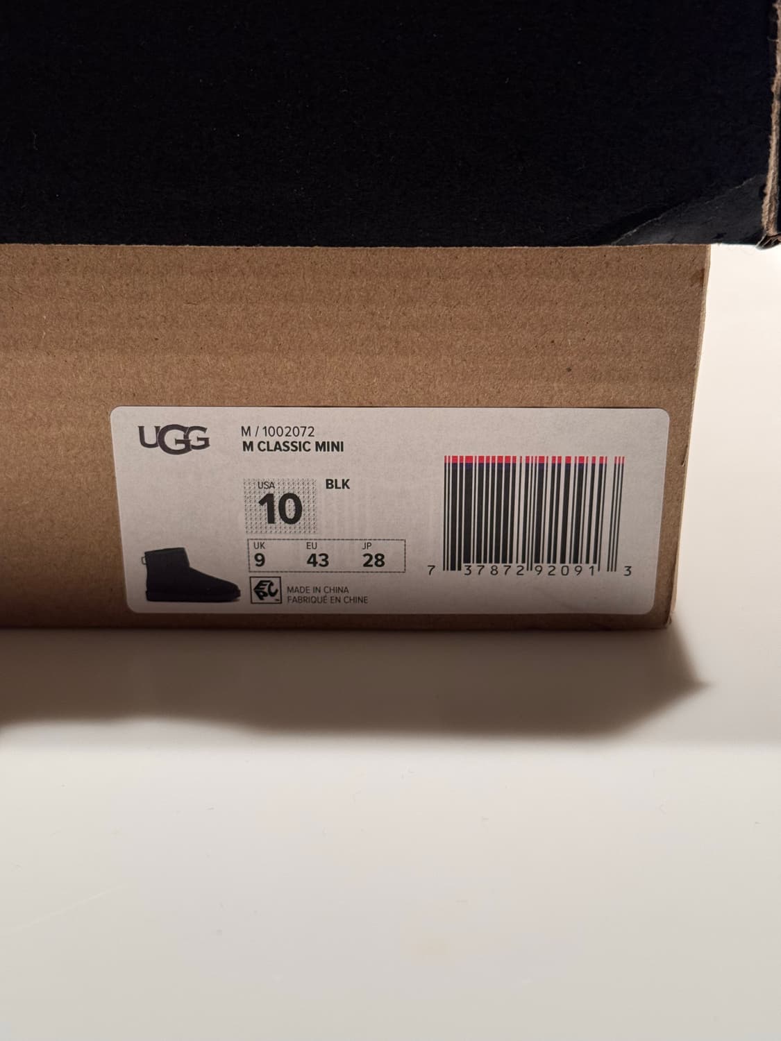 어그 UGG 숏 블랙 10size(280-285)판매합니다. 상품이미지4