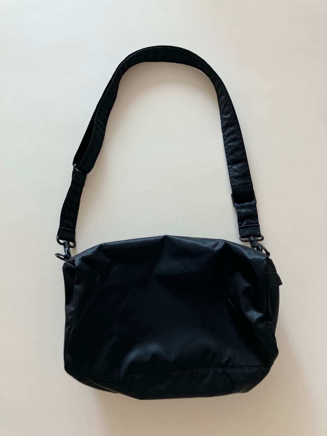 Y-3 요지야마모토 크로스백 상품이미지2