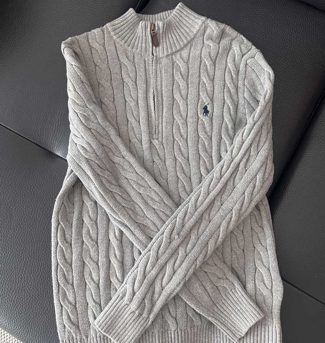 폴로 하프 집업 니트 상품이미지1