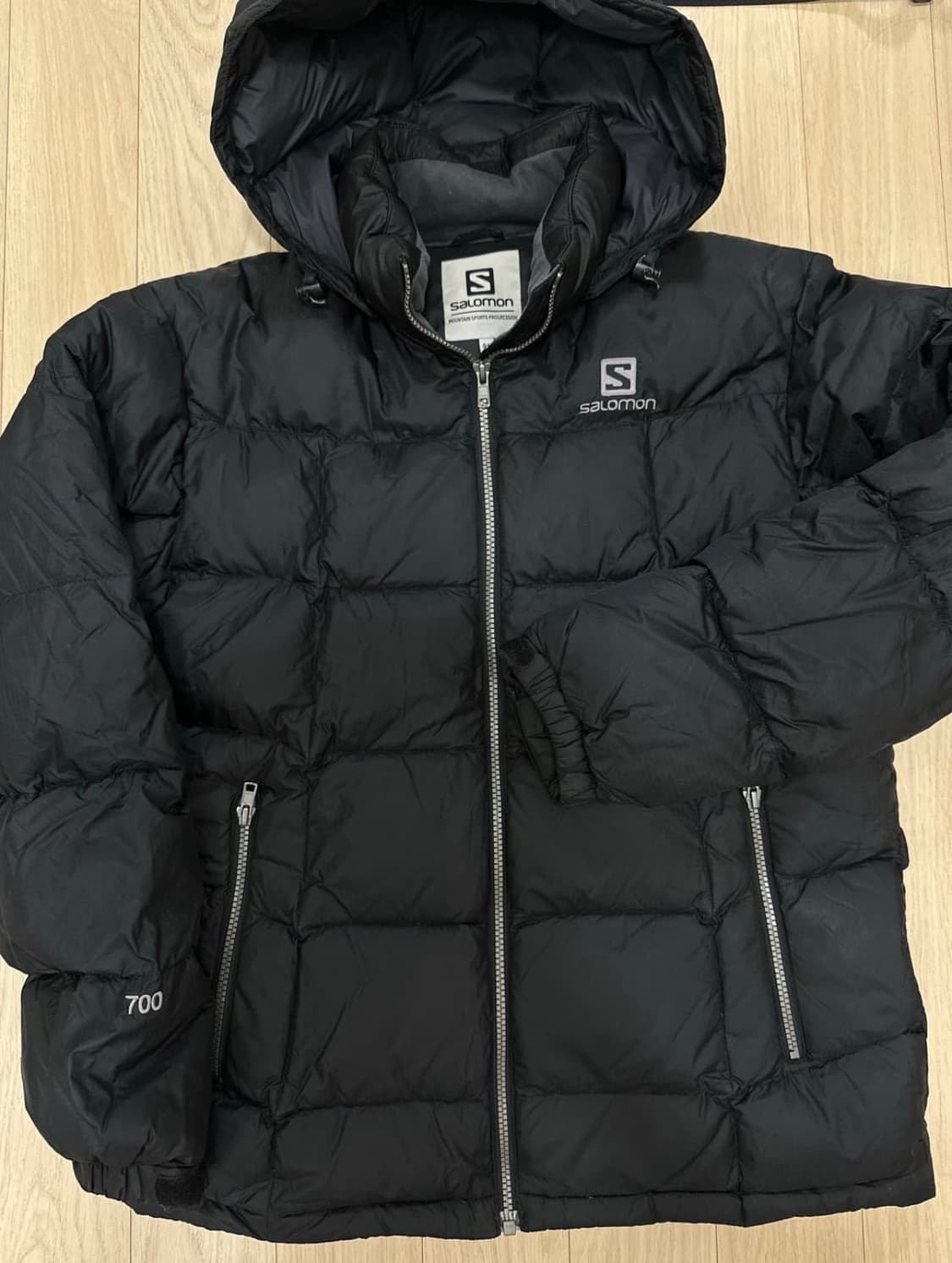 살로몬 고프코어 700필 패딩 상품이미지1