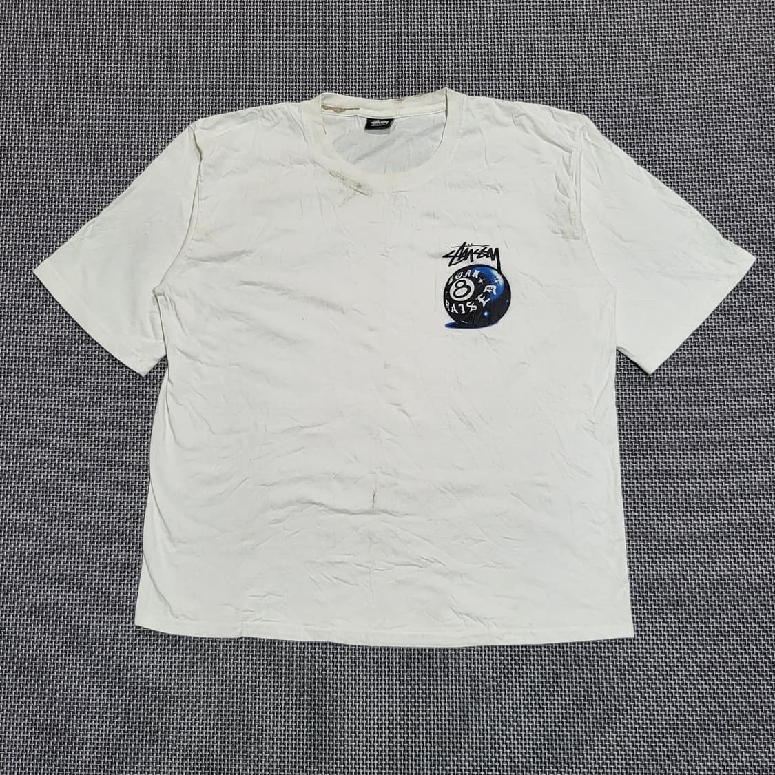 스투시 x 본앤레이즈드 8볼 반팔 티셔츠 화이트 (2XL) 상품이미지2