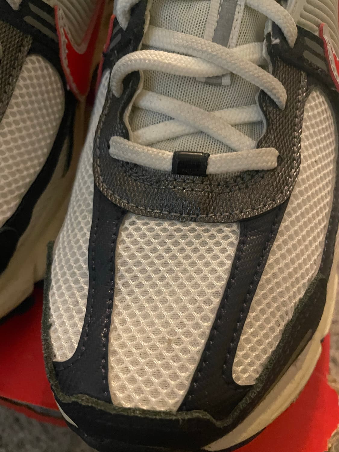 나이키 줌 보메로 5  285mm 상품이미지6