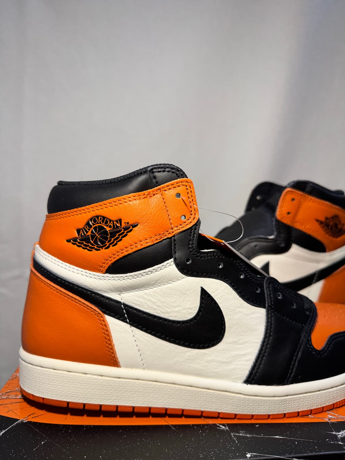 조던 1 레트로 하이 OG 쉐터드 백보드 상품이미지3