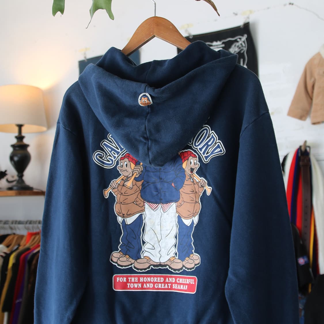 (착용컷) CAPELIGHT 프린팅 후드 티셔츠 (남성용 100) 상품이미지1