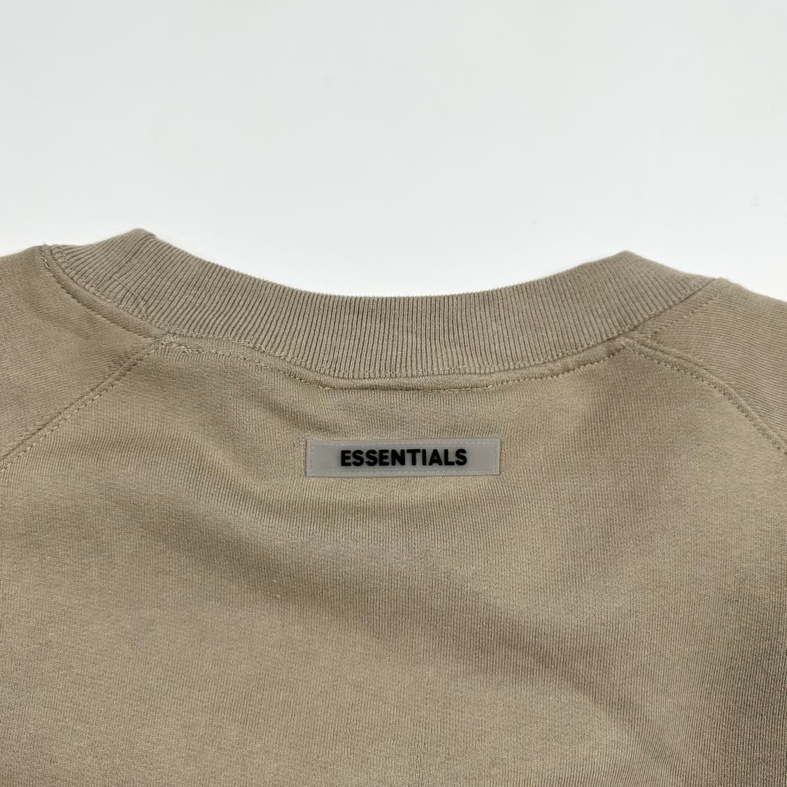 피어오브갓 에센셜 맨투맨 모카 L 상품이미지4