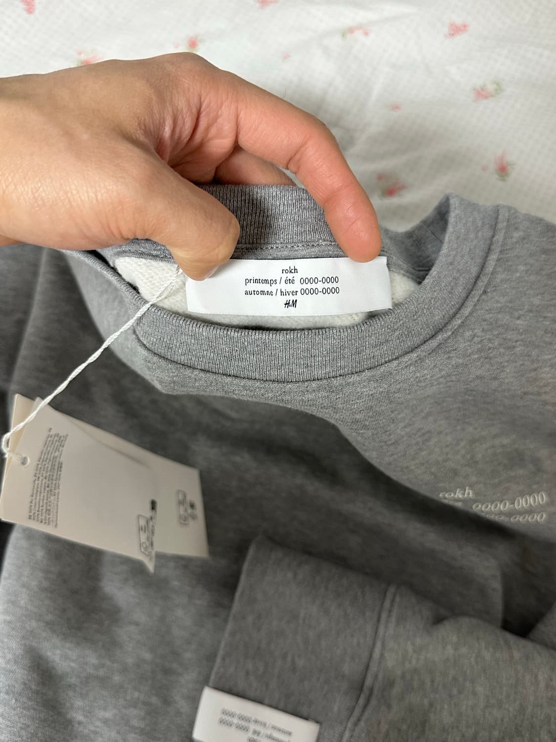 H&M X ROKH 콜라보 맨투맨 새상품 급처 상품이미지9