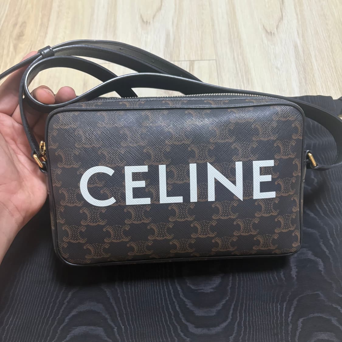 [새상품급] 셀린느 카메라백 상품이미지1