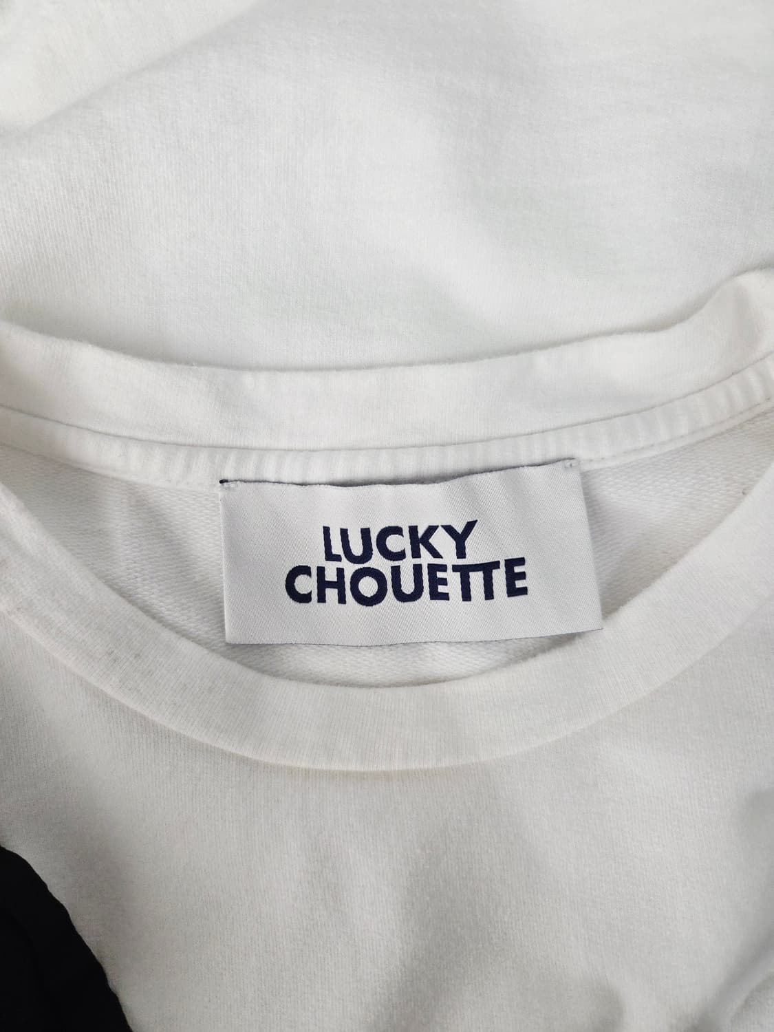 럭키슈에뜨 플리츠 배색 반팔 티셔츠 상품이미지7