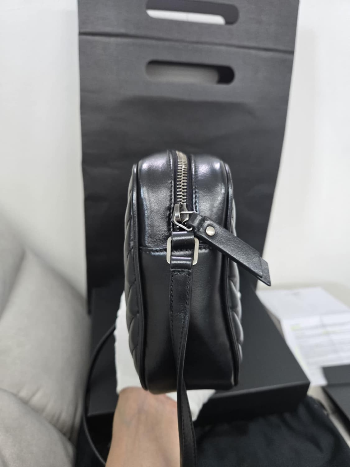 [정품보증서]입생로랑 루 카메라백 상품이미지4