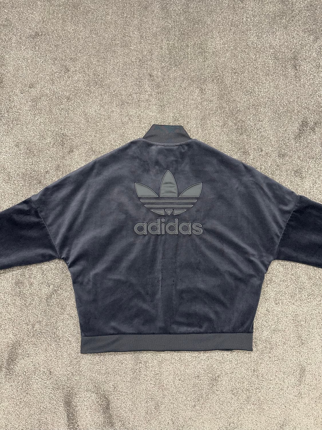 아디다스 벨벳 트랙 탑 블랙 S 상품이미지3