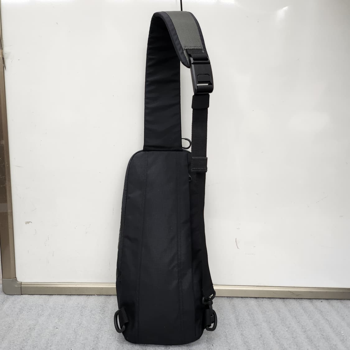 상태 아주좋은 콜롬비아 정품 슬링백 상품이미지4