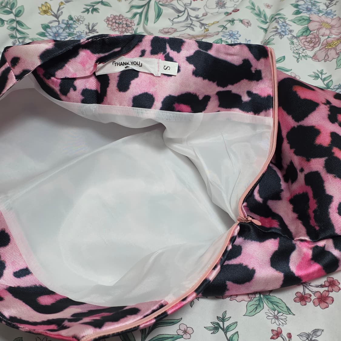 빈티지)베메클깔 블랙x핑크 오네갸루 레오파드호피 대대장 미니스커트 상품이미지2