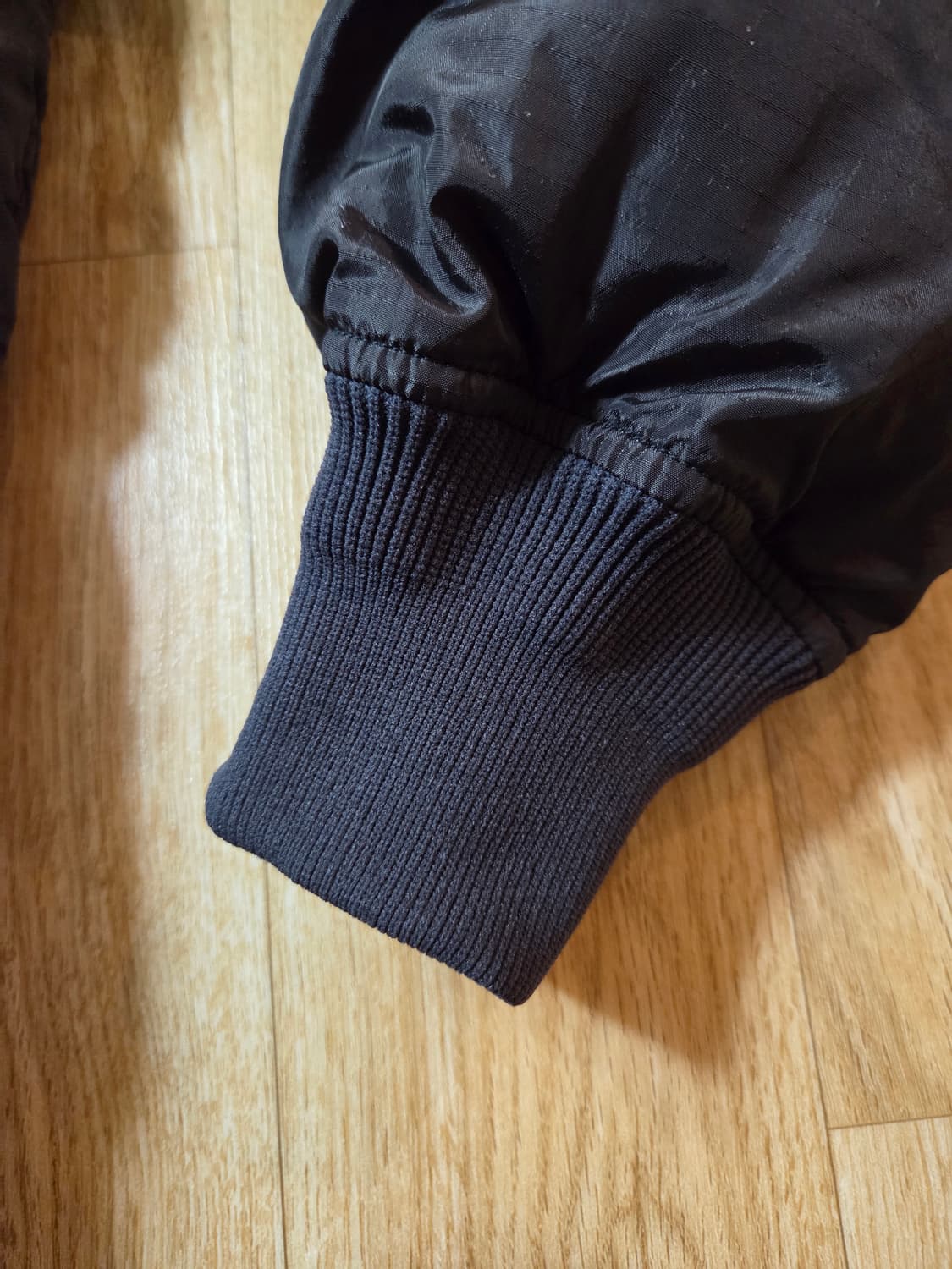 피그벨 마운티어 다운 자켓 그라파이트 색상 상품이미지6