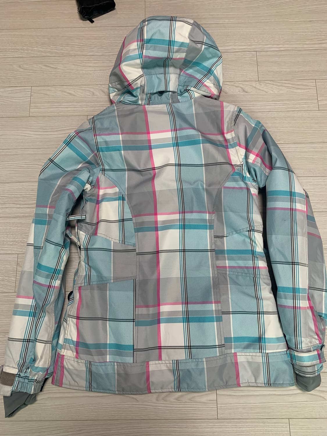 686 체크 여성 스노우보드 자켓 상품이미지3