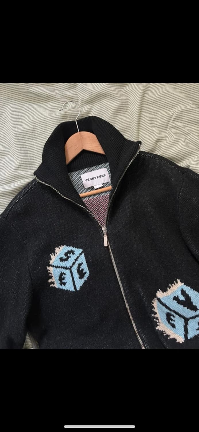 예스아이씨 주사위 니트 집업 상품이미지7