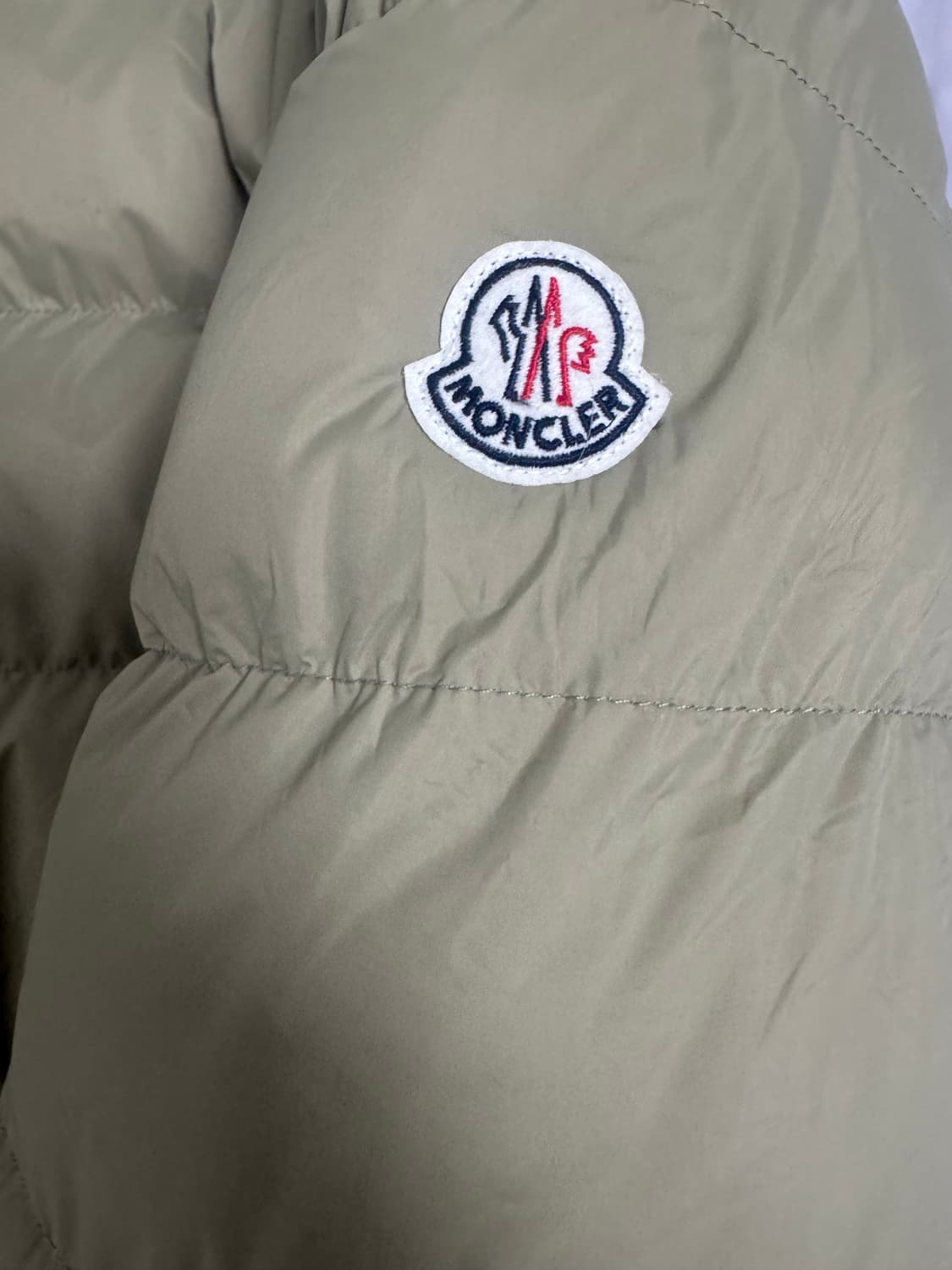 몽클레어 패딩 상품이미지4