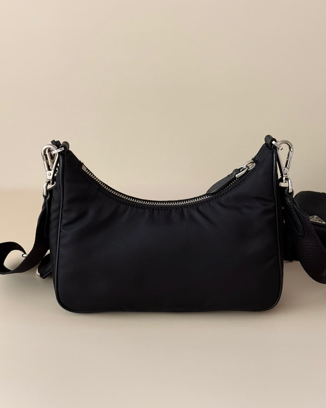 프라다 리에디션 2005 리나일론 호보백 상품이미지4