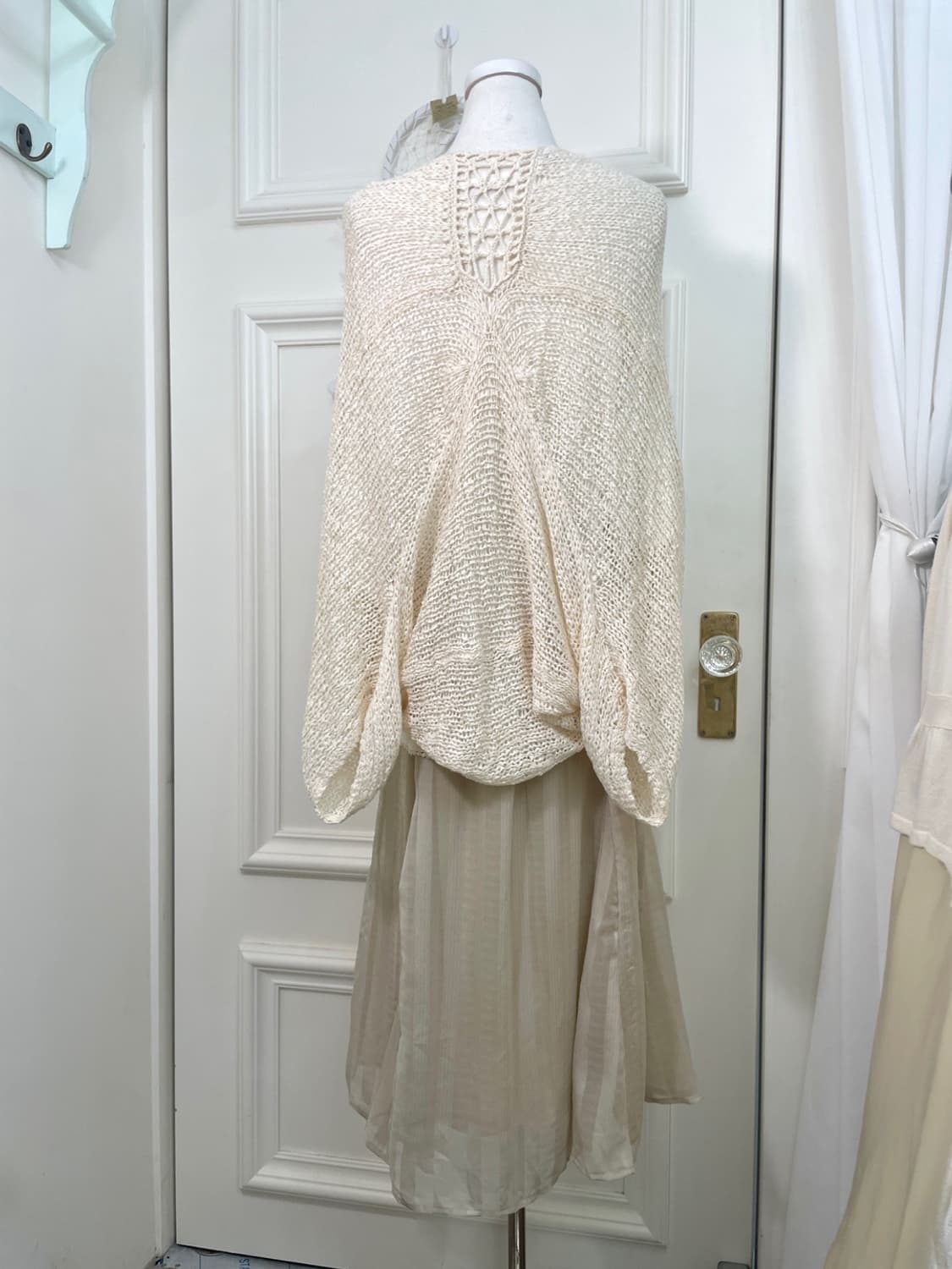 beige line chiffon long banding skirt 상품이미지8