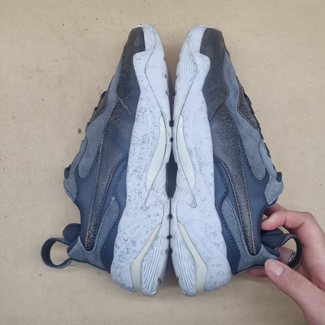 푸마 썬더2.0 여성운동화240  상품이미지5