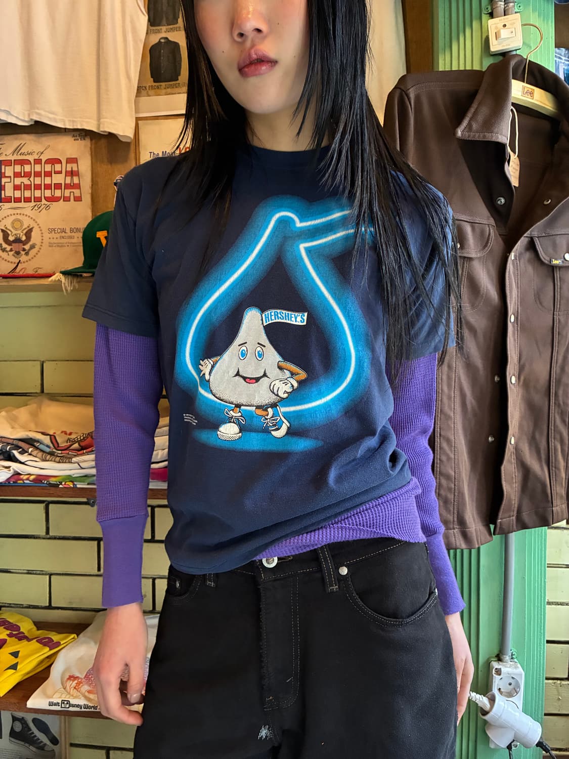 1996 Hershey’s Neon Graphic Tee 상품이미지2