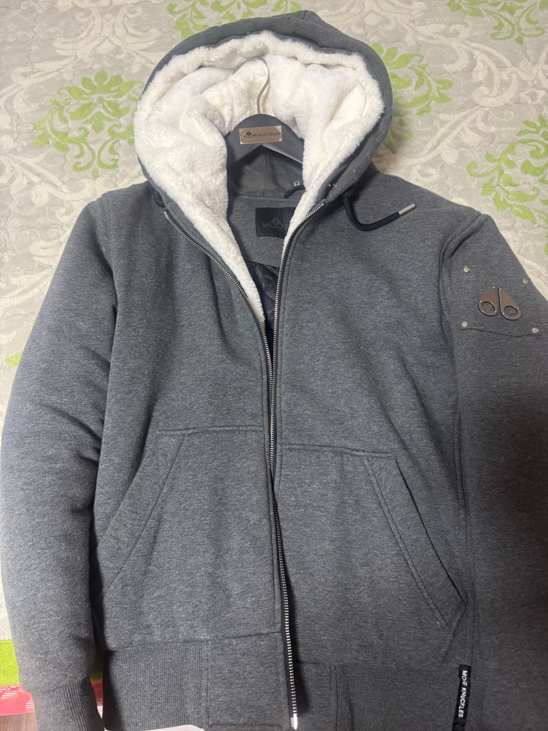 무스너클 버니스웨터 M  상품이미지1