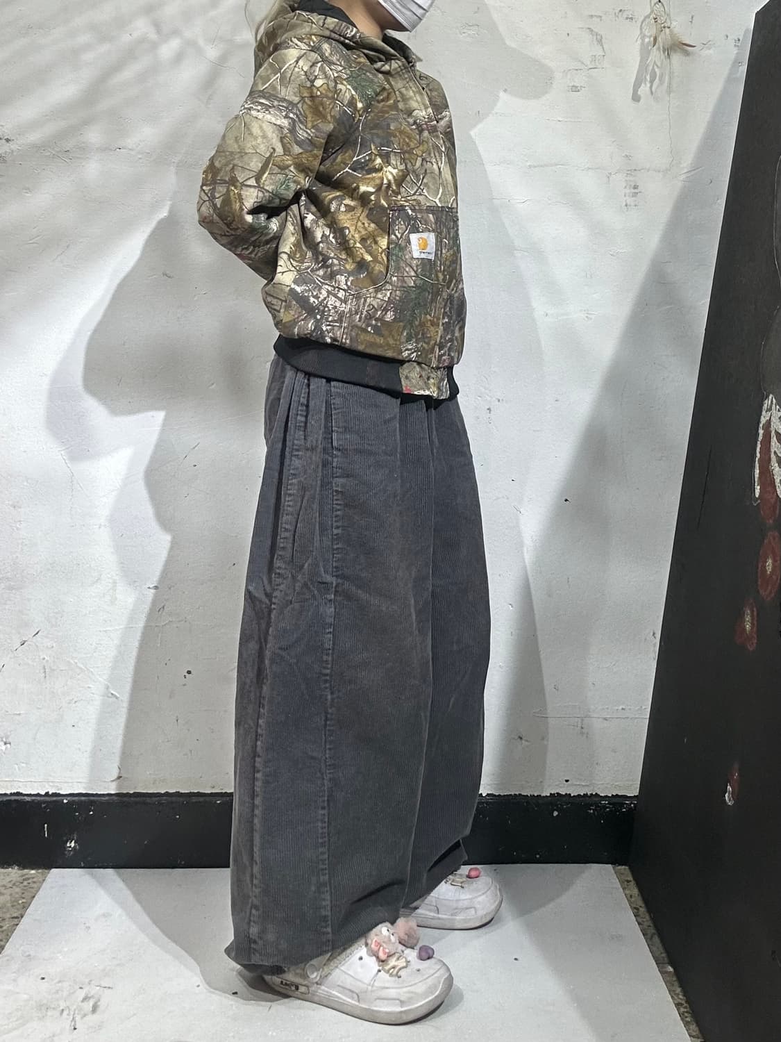 OOTJ 차콜 코듀로이 와이드 골덴 벌룬 팬츠  상품이미지1