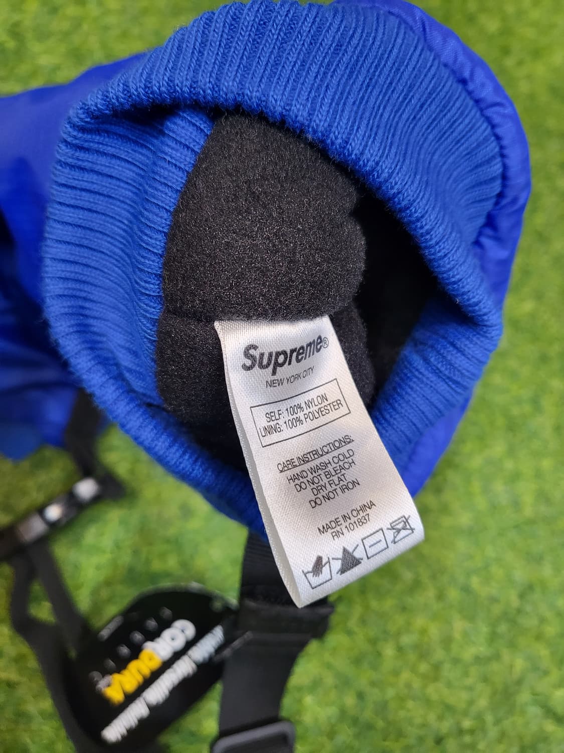 슈프림 핸드워머 상품이미지2