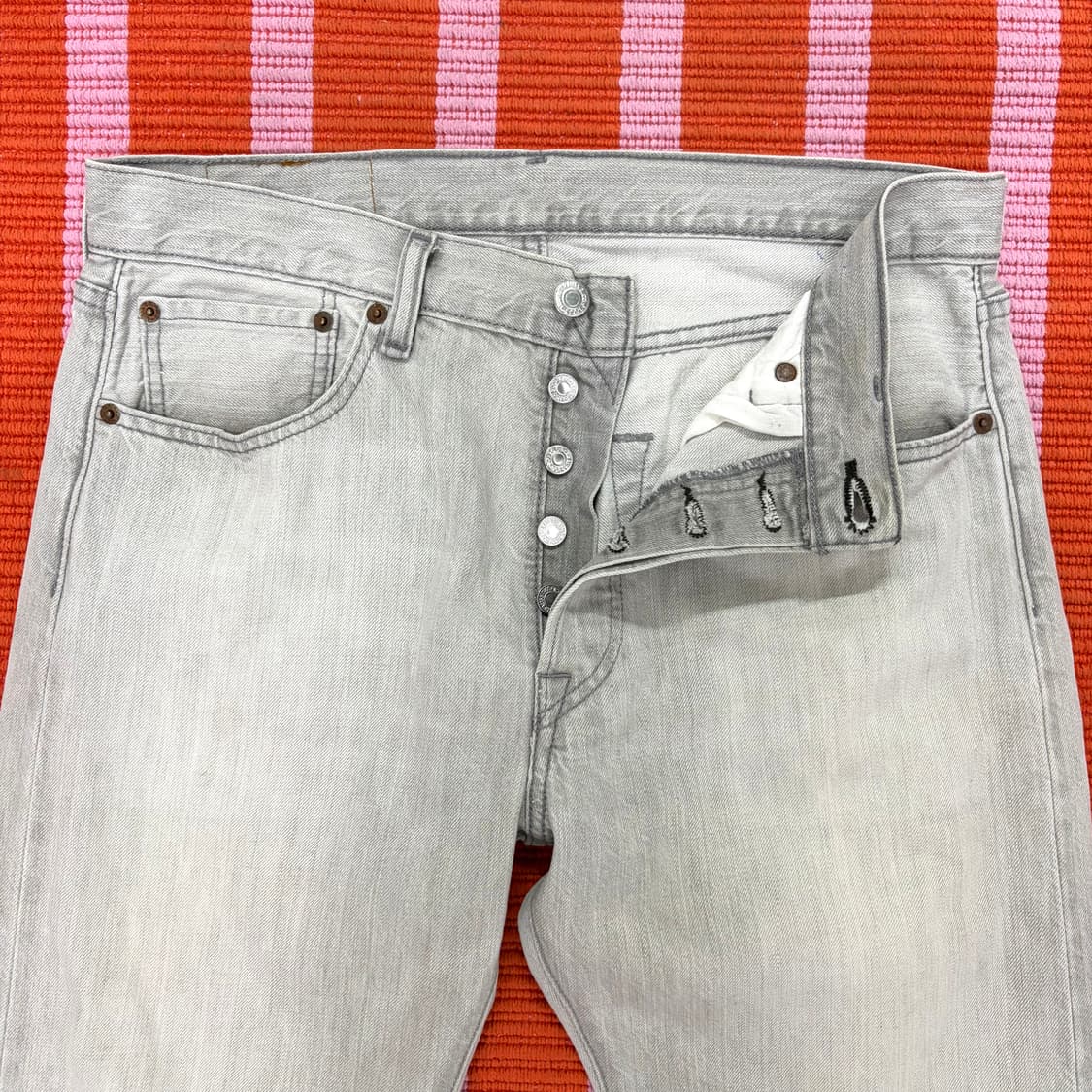 리바이스 501 스톤워싱 그레이 데님 (32) 상품이미지3