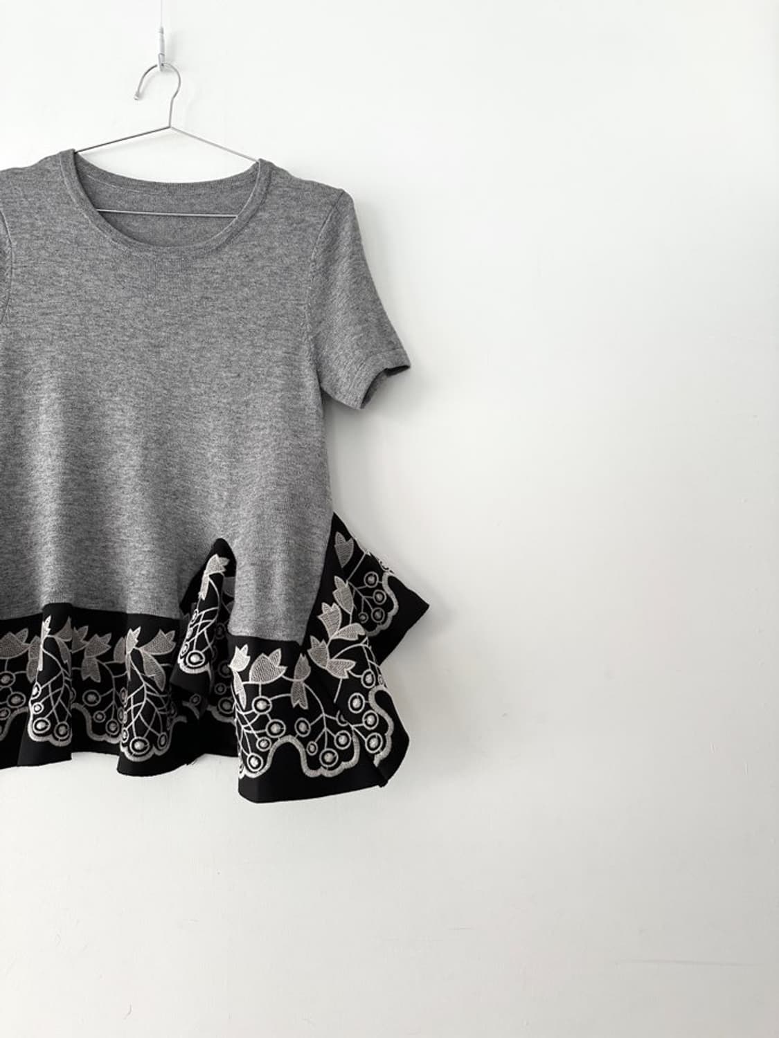 3D embroidery wave knit 상품이미지2