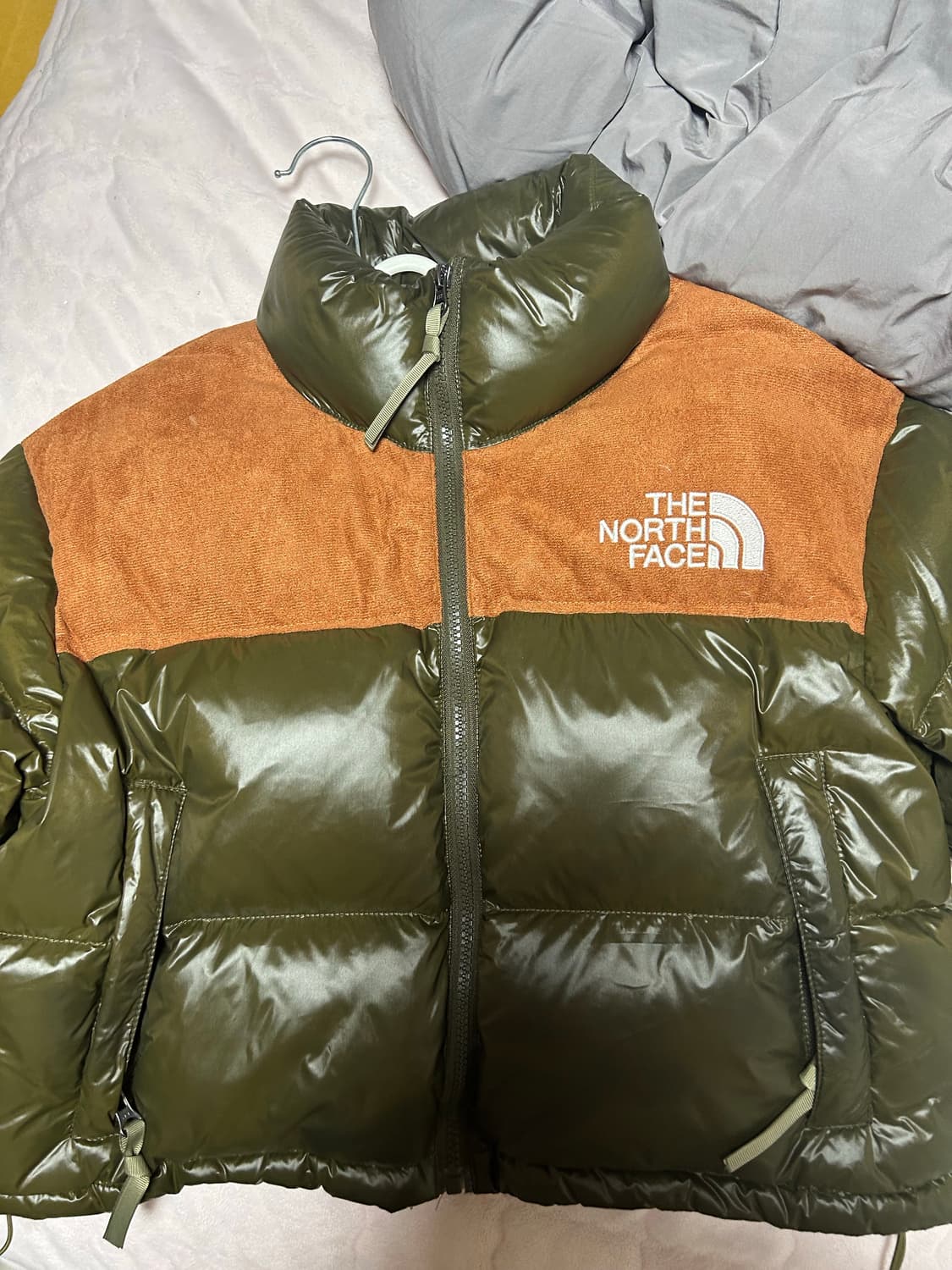 노스페이스 브라운카키 패딩 상품이미지2