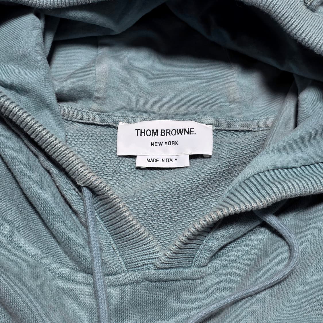 톰브라운 가먼트다이 후드티 상품이미지6