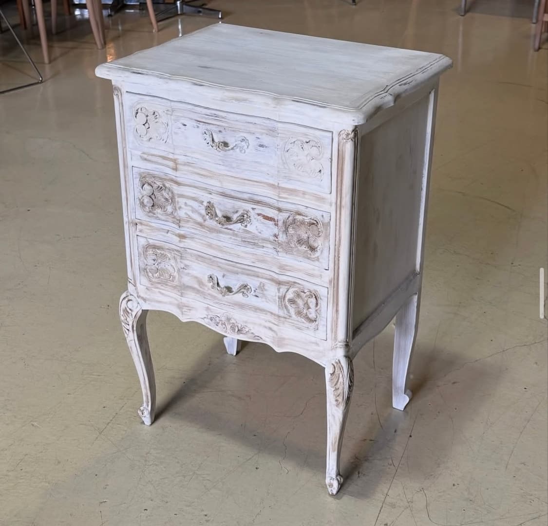 빈티지가구 앤틱가구 프렌치 셰비 서랍장 상품이미지1