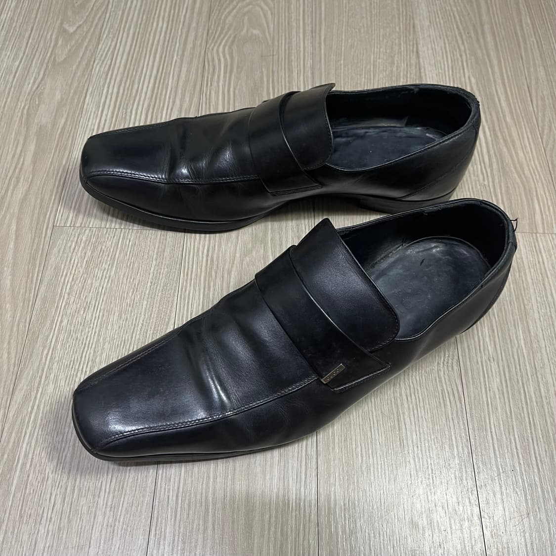 [40.5,260] 구찌 레더 슬립온 로퍼 블랙 상품이미지1