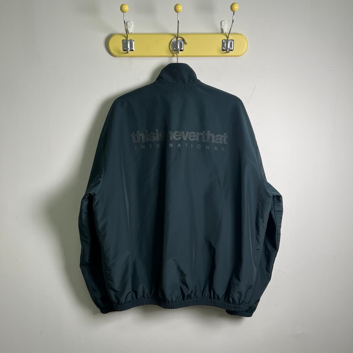 디스이즈네버댓 INTL 팀 자켓 L 상품이미지2
