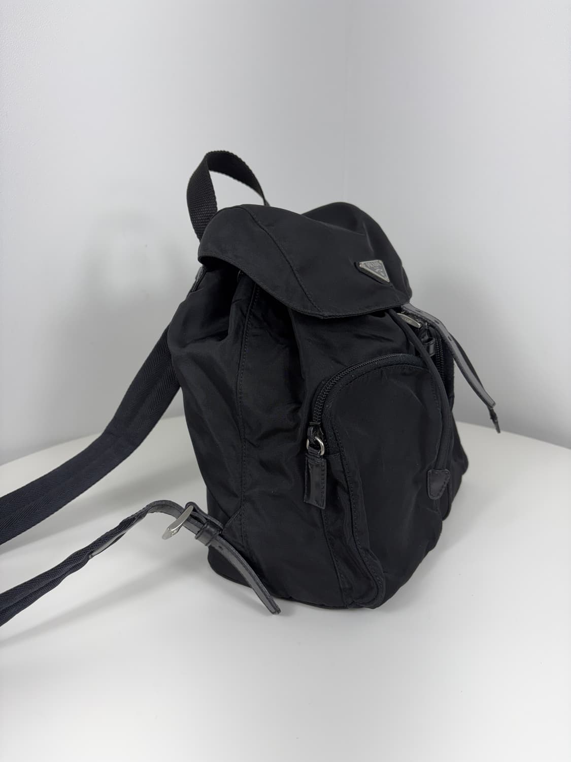 프라다 나일론 더블포켓 스몰 백팩 상품이미지5