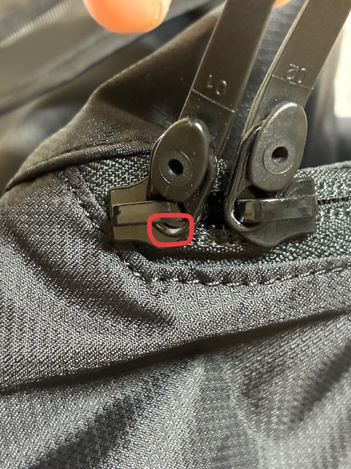 아크테릭스 헬리아드15 블랙 상품이미지4