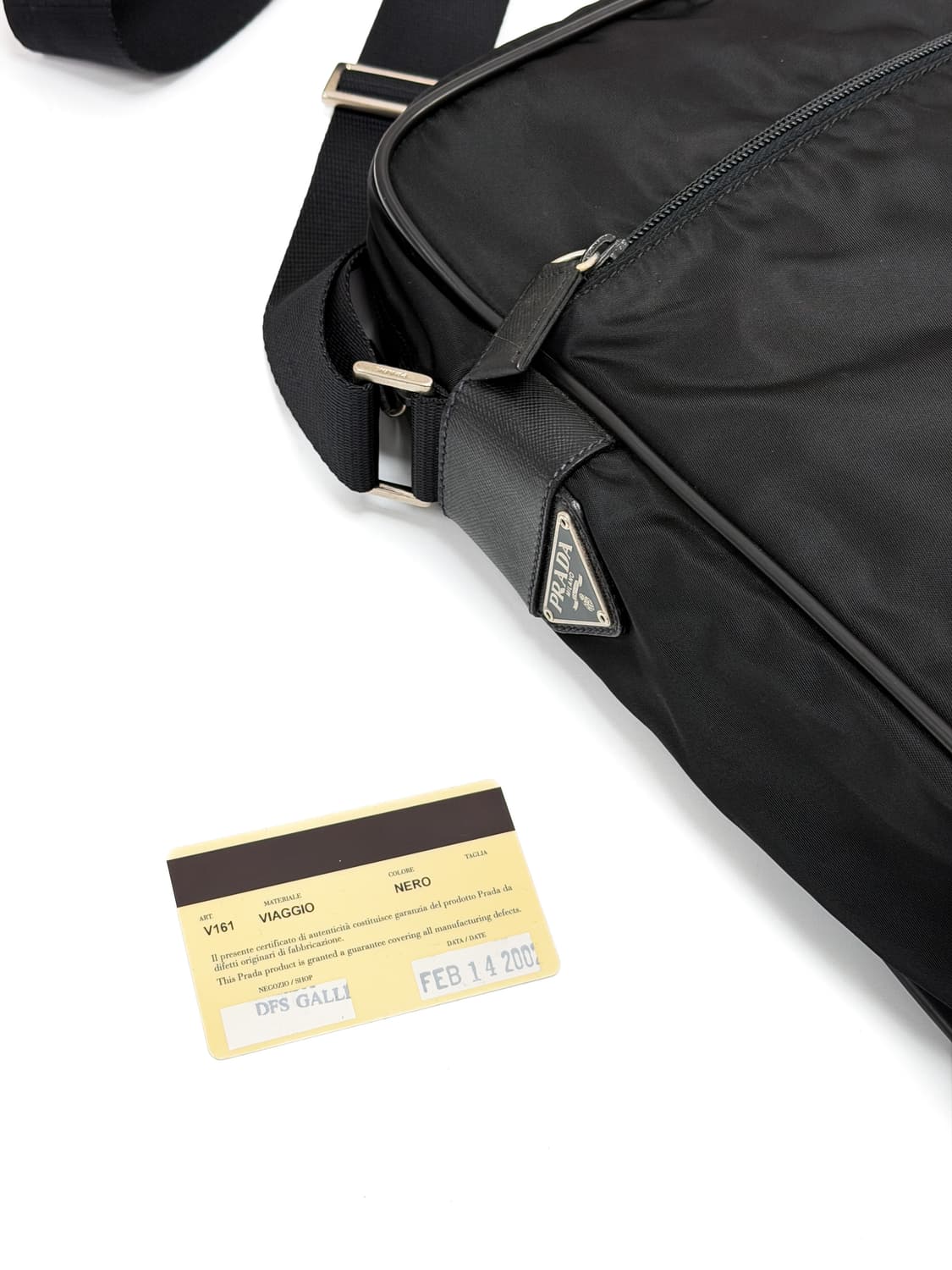 프라다 나일론 사이드 로고 크로스백 상품이미지2