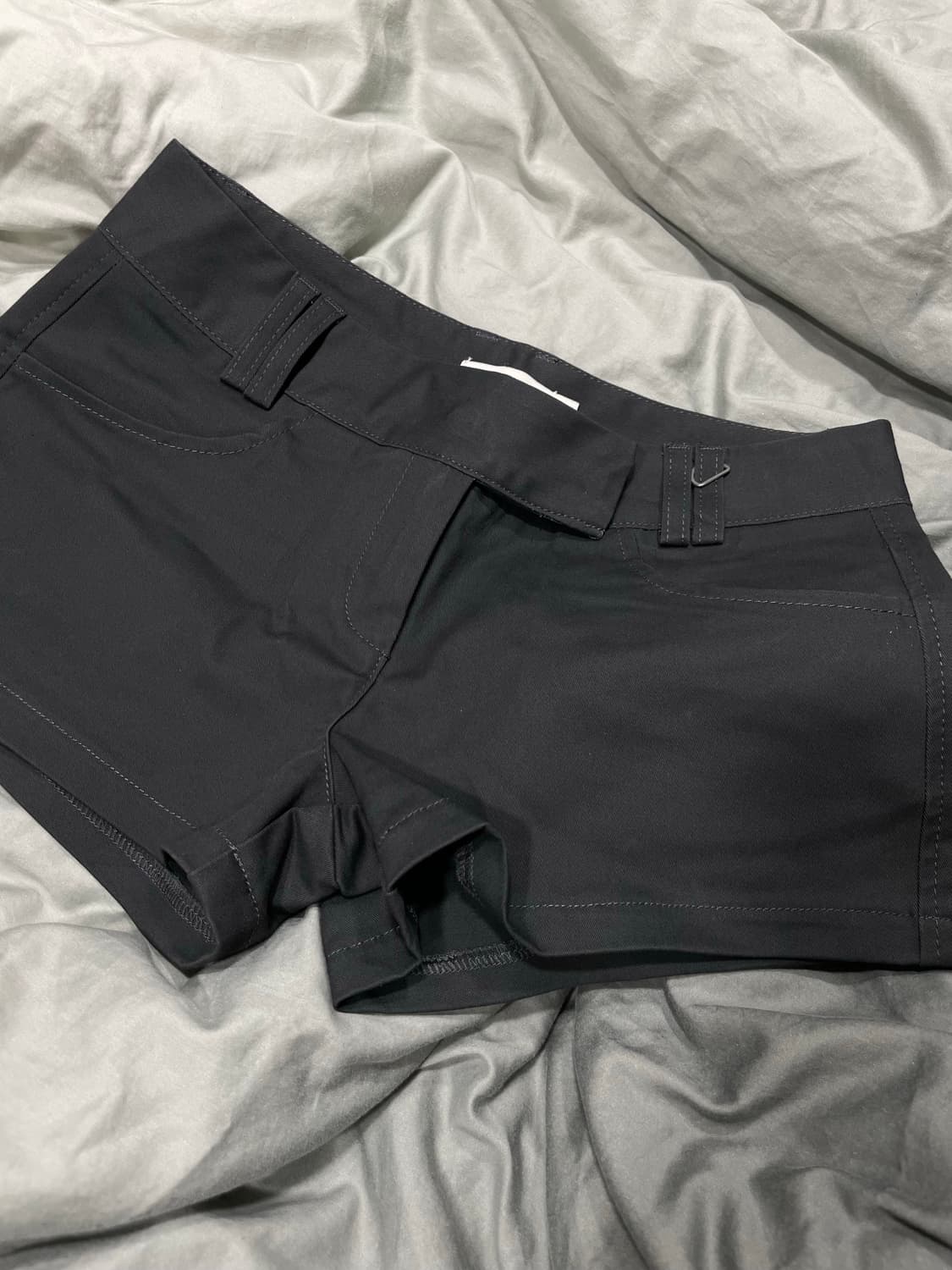 지제뮤지엄 로우라이즈 숏팬츠S 상품이미지1