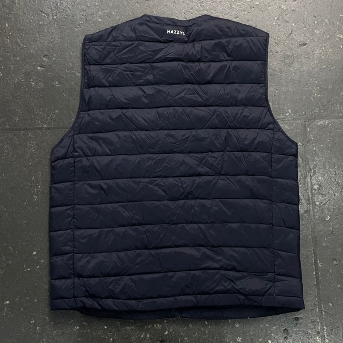 100 헤지스 조끼패딩 상품이미지5