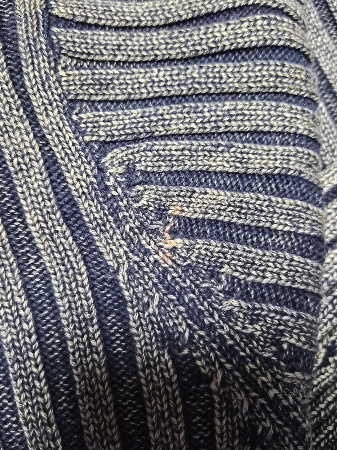 (새상품)자라 크롭 니트 상품이미지3