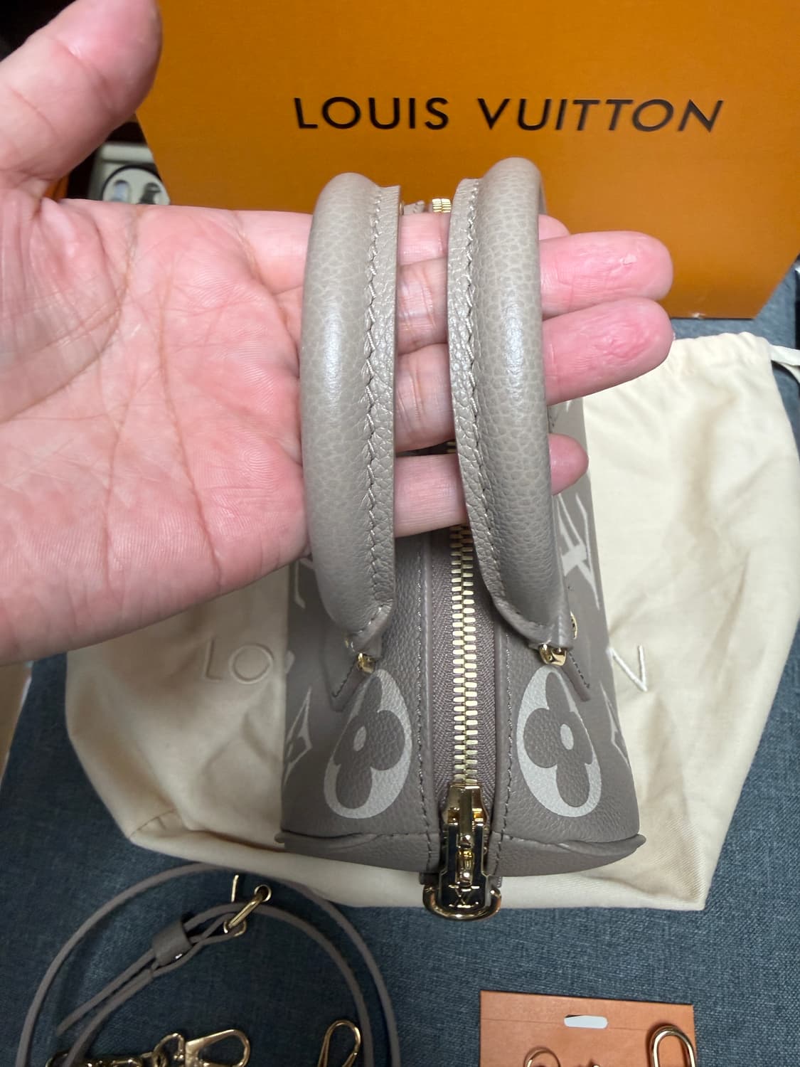 (새상품급)루이비통 스피디 반둘리에 20 내장칩 상품이미지2