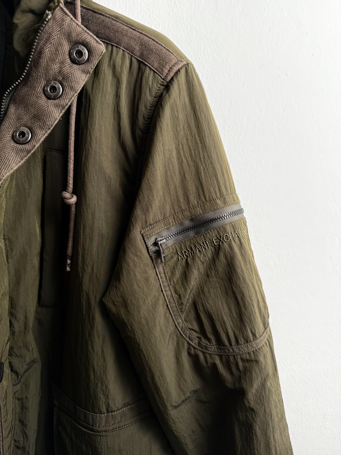 Armani Exchange Hooded Bomber Jacket 상품이미지4